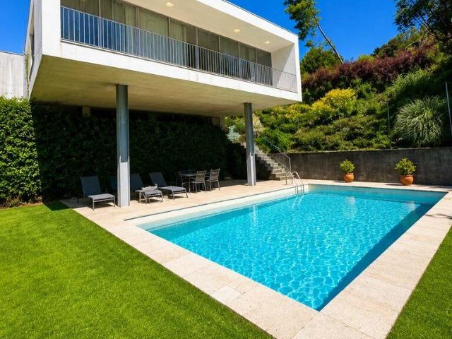 Casa / Villa T3 em Fornelos e Queijada de 210 m²