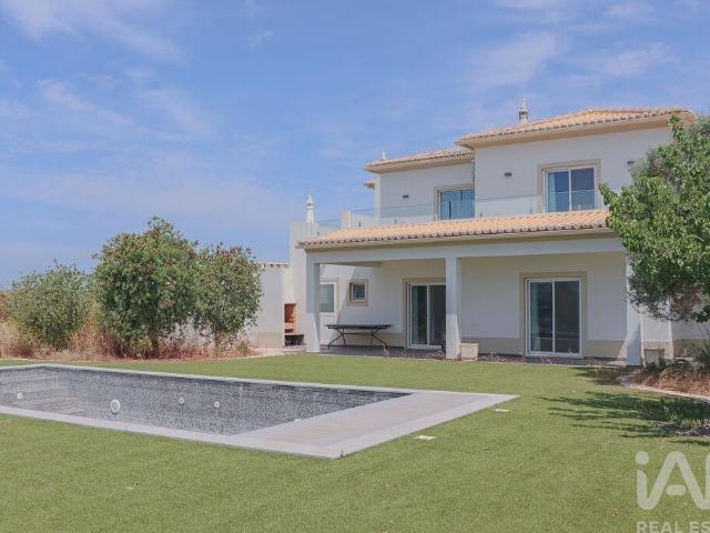 Casa / Villa T3 em Luz de 224 m²