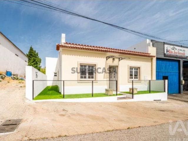 Casa / Villa T3 em Lamas e Cercal de 99 m²