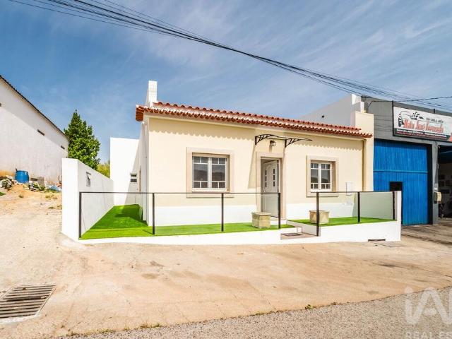 Casa / Villa T3 em Lamas e Cercal de 99 m²