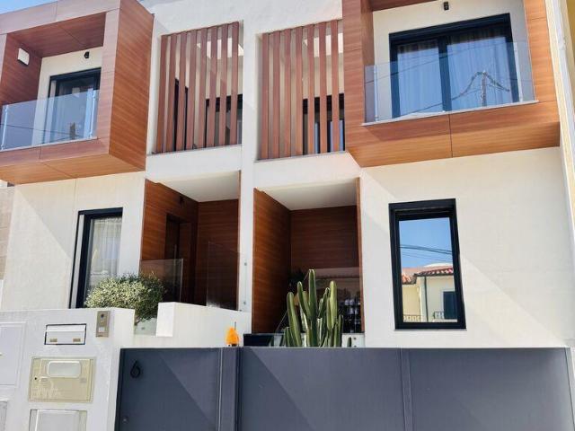Casa / Villa T3 em Laranjeiro e Feijó de 130,00 m² 130m² Almada, Cova da Piedade, Pragal e Cacilhas