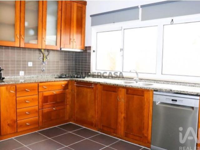 Casa / Villa T3 em Leiria, Pousos, Barreira e Cortes de 106 m²