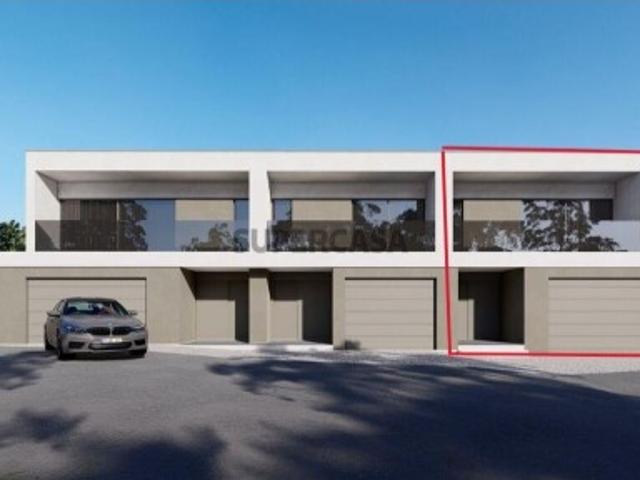 Casa / Villa T3 em Lourinhã e Atalaia de 198,00 m²