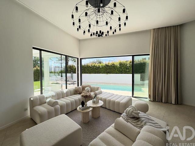 Casa / Villa T3 em Quarteira de 213 m²