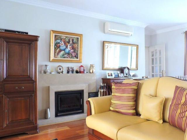 Casa / Villa T3 em São Domingos de Rana de 178,00 m² 178m² São domingos de rana