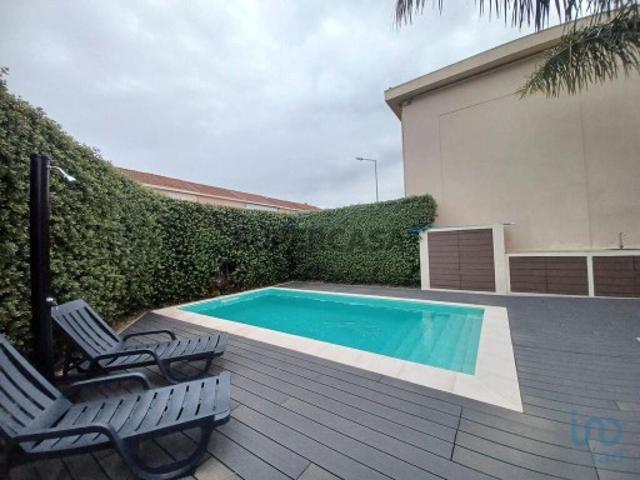 Casa / Villa T3 em São Mamede de Infesta e Senhora da Hora de 128,00 m²