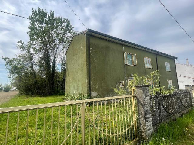Casa / Villa / Villetta in vendita a Riva del Po