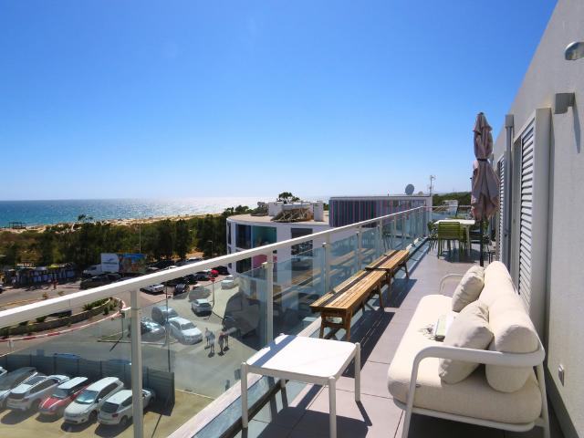 Casa Vista Mar Duplex na Praia de Monte Gordo