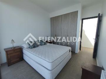 Casa vista despejada de 4d 3b. Los Molles. Rocas del Mar. 4 Dormitorios por 11500.00 en La Ligua