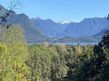 Casa vista panorámica al lago Ranco y su entorno