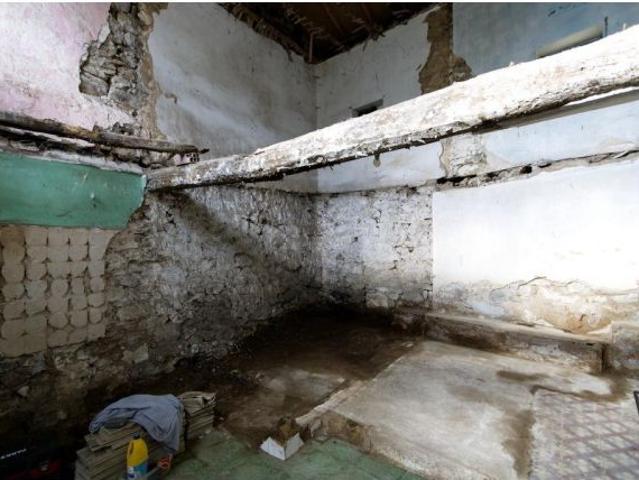 Casa y parcela de terreno urbano en Arenas de Iguña Cantabria