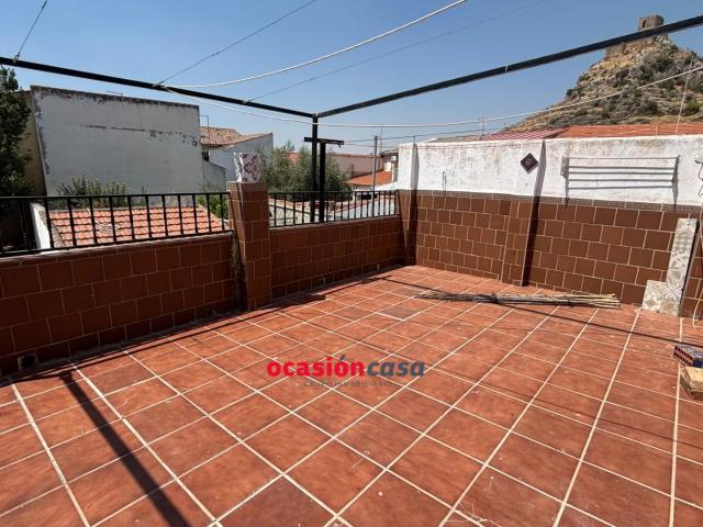 CASA Y PISO INDEPENDIENTES CON TEJADO NUEVO