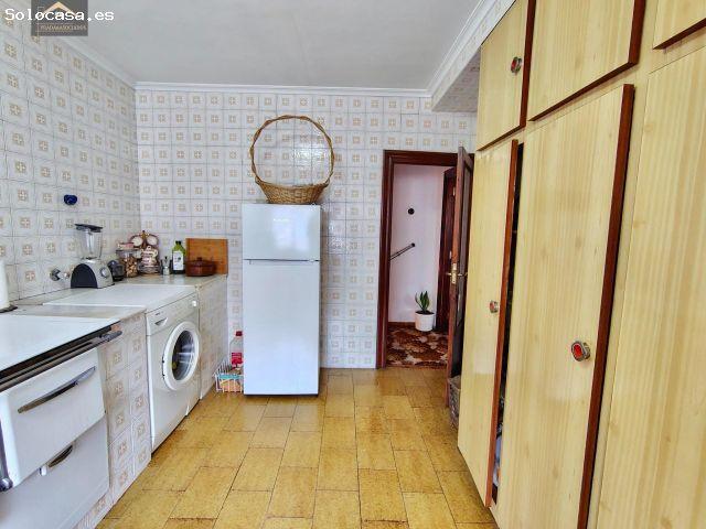 CASA Y TERRENO EN ARENAS DE IGUÑA