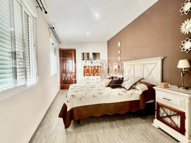 MARNIFICA CASA ZONA MBULATORIO, CON PATIO Y TERRAZA