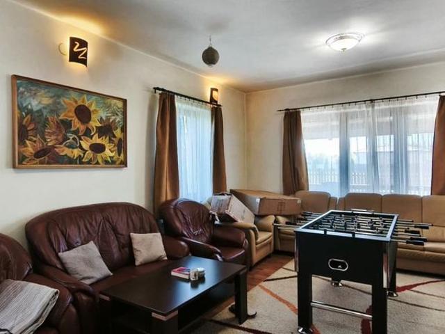 Casa 160 mp, 5 camere, garaj, 900 mp teren, mobilata/utilata complet
