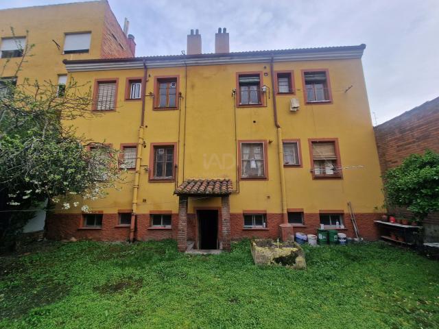 Casa 12 dormitorios 380 m2