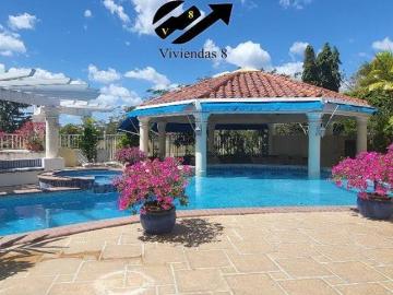 Casa 1.55KK dentro del Club de Golf de Coronado 5R Amoblada