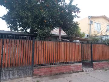 Casa 1 piso peñalolen 3 dormitorios 2 baños regularizada en parte | 3 dormitorios por 95000. 00 en Peñalolén
