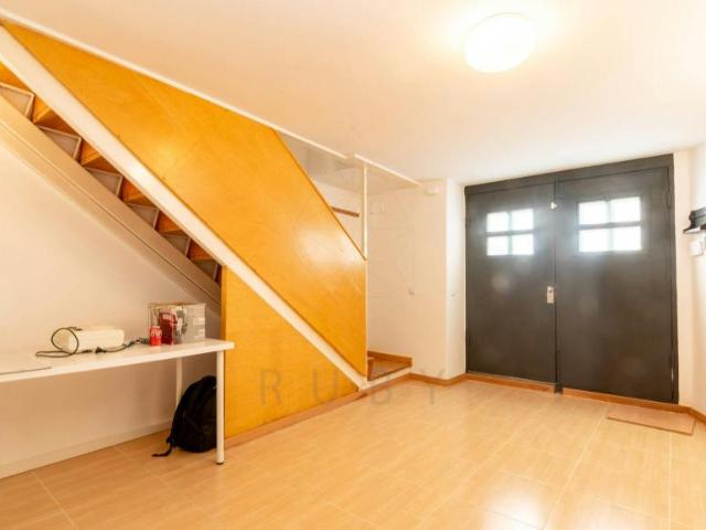 Casa 2 Dormitorio Barcelona Barcelona ES99563482