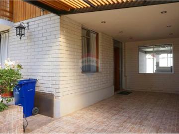 Casa 2 pisos, 4d/2b, barrio residencial la florida | 4 Dormitorios por 3750.00 en La Florida