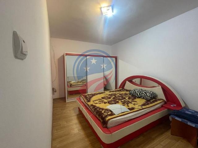 CASA 3 CAMER, Piata Centrala, de inchiriat/ de vanzare