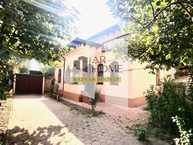 Casa 3 camere, curte, Bulevardul Independentei, Ploiesti