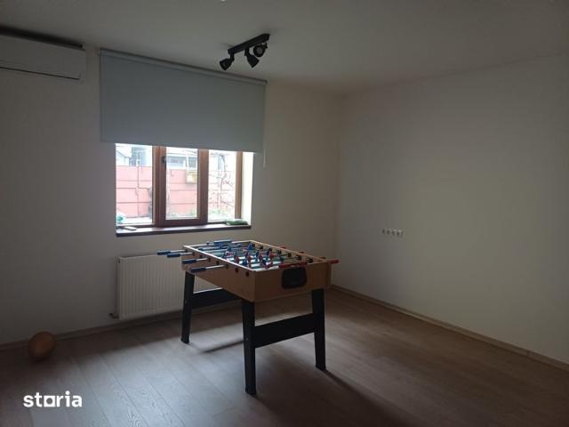 Casa 3 camere de inchiriat