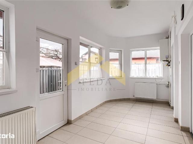 Casa 3 camere de vanzare zona Tabacovici
