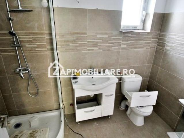 Casa 3 camere, renovata,90 mp, 3500 mp teren, cartier Unirii