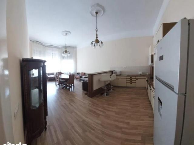 Casa 3 camere, utila, mobilata, zona Universitatii