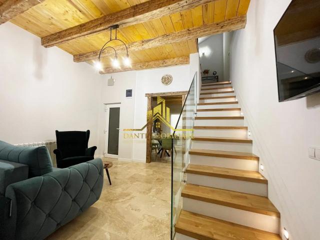 Casa, 3 dormitoare,2 bai, AC, ultrafinisata, lux, Marasti, Paris
