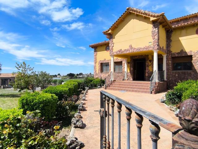 Casa 3 dormitorios 170 m2