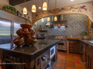 Casa 3 Leones Ajijic en Venta con vista al Lago de Chapala