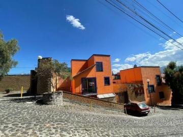 Casa 3 Niveles en Venta | Jardín | Terraza | 3 Rec | Buena Ubicación Sur CDMX | Tepepan