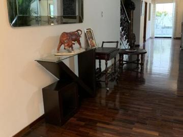 Casa 3 pisos, AT 303 mts, Urb Los Jazmines Surco