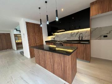 Casa 3 Rec?maras Todas con Ba?o | Family Room + Roof Garden | Acabados Residenciales