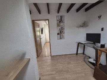 CASA 3D 1B CON ENTRADA DE AUTO Y DESTINO COMERCIAL