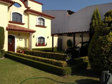 Casa 410m² con 3 recámaras en venta, Metepec
