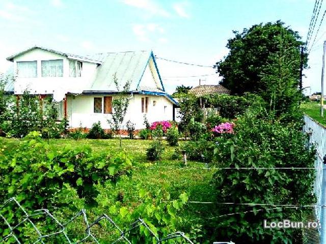 Casa 4 camere moderna Girov jud. Neamt, 100mp, 2500mp teren