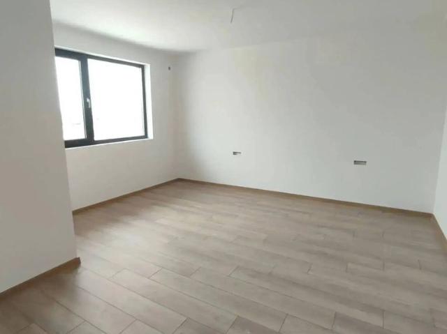 Casa 4 Camere cu Mansarda Otopeni | Camere Mari | Bucatarie Inchisa