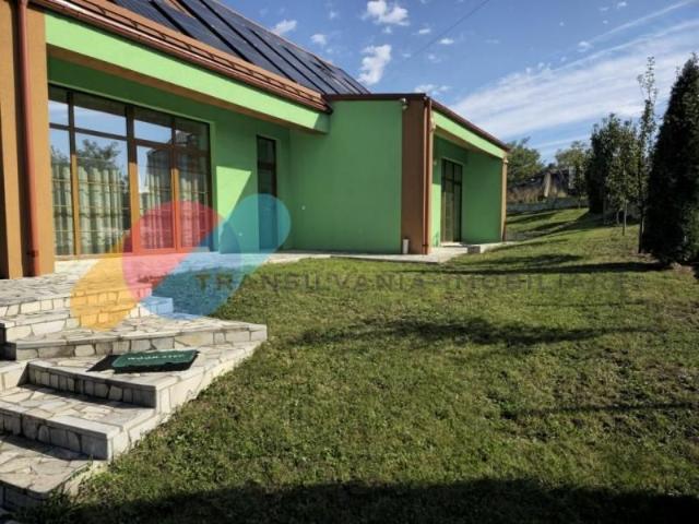 Casa 4 camere, 150mp utili + 700mp teren Dezmir