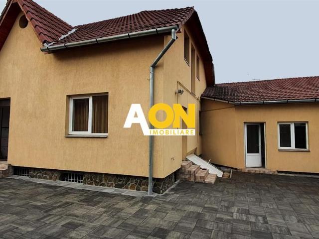 Casa 4 camere, 1163 mp teren, hala 65 mp utili, pretabila pt. birouri