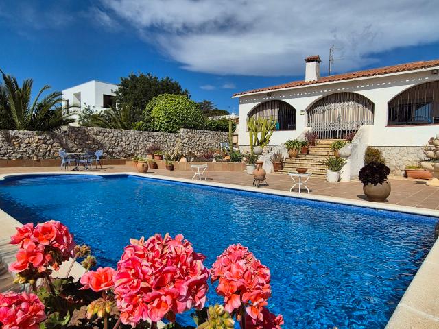 Casa 4 dormitorios 155 m2