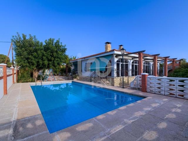 Casa 4 dormitorios 275 m2 275m² Boqueres