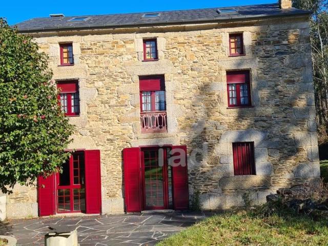 Casa 4 dormitorios 350.00 m2 350m² O Santa María Valadouro