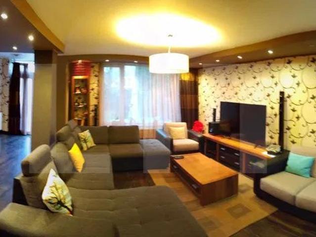 Casa 5 camere, Garaj dublu • Curte privata • Sauna