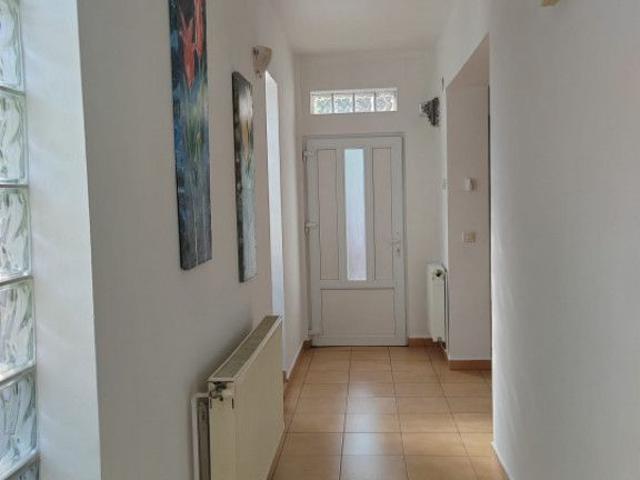 Casa 5 camere, regim de înălțime p+1, Bereasca, Ploiesti