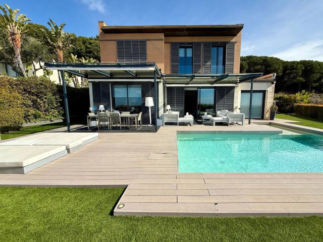Casa 5 dormitorios 190 m2 244m² Sant Vicenç de Montalt