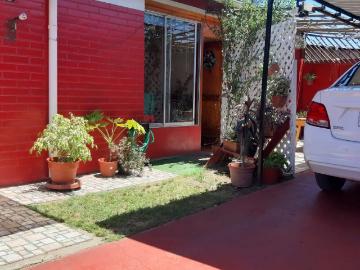 Casa 5d 2b, pje san esteban, peñaflor