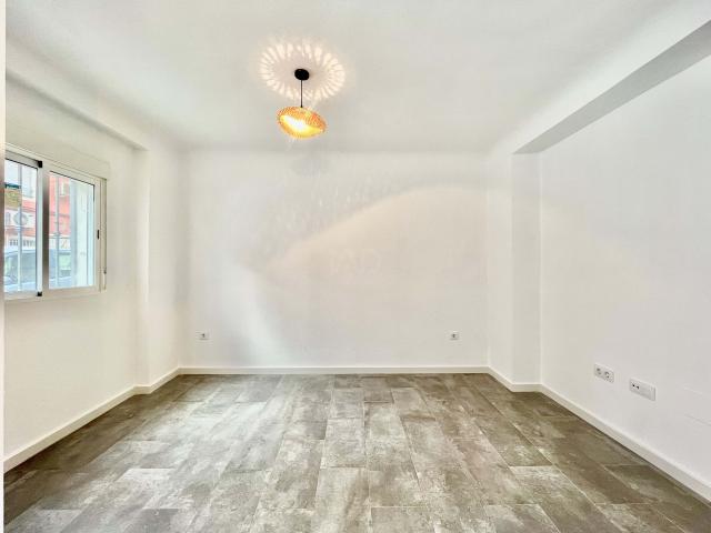 Casa 6 dormitorios 320 m2